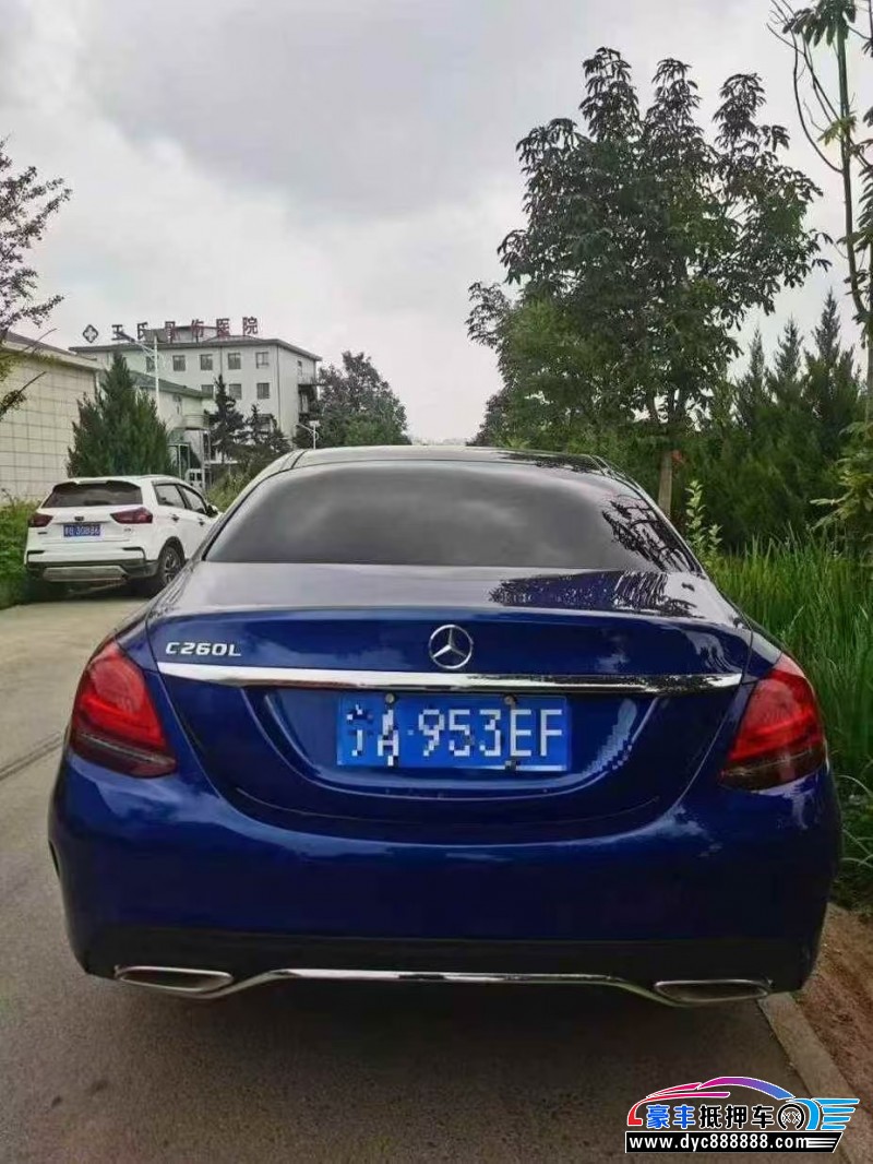 19年奔驰C轿车抵押车出售