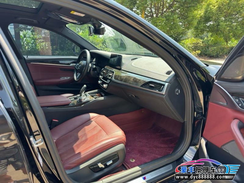 19年宝马5系轿车抵押车出售