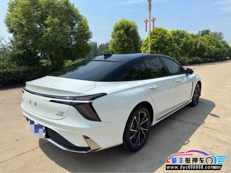 25年红旗H6轿车抵押车出售