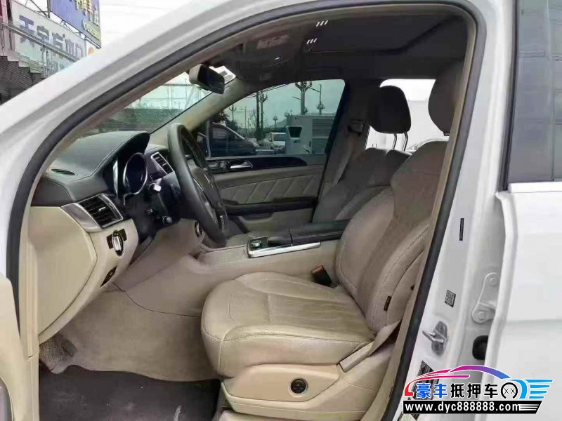 16年奔驰GLS轿车抵押车出售