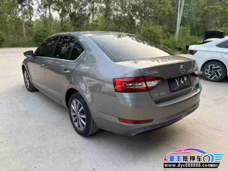 18年斯柯达明锐轿车抵押车出售