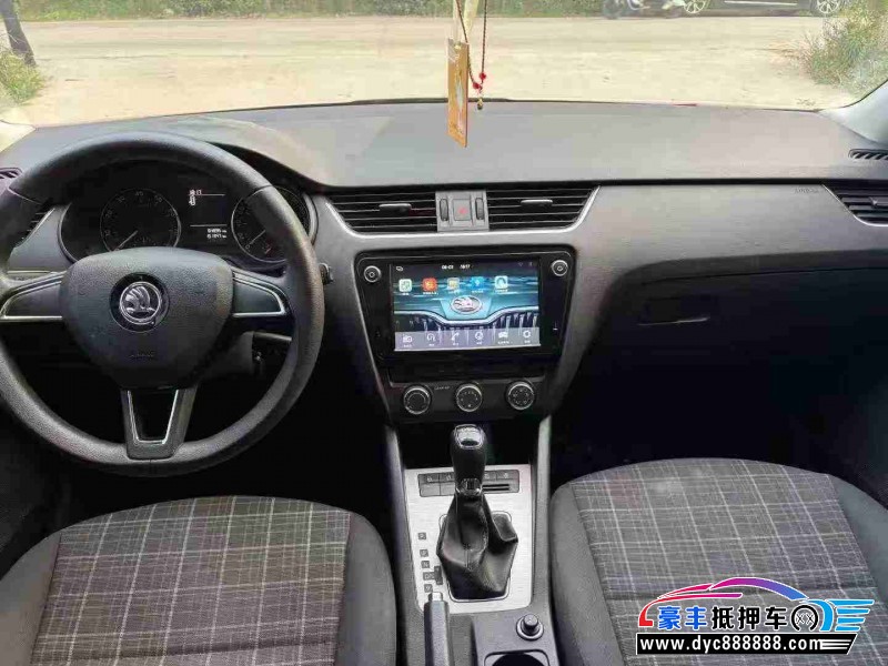 18年斯柯达明锐轿车抵押车出售