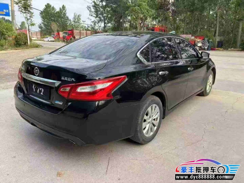 18年日产天籁轿车抵押车出售