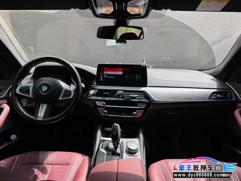 21年宝马5系轿车抵押车出售