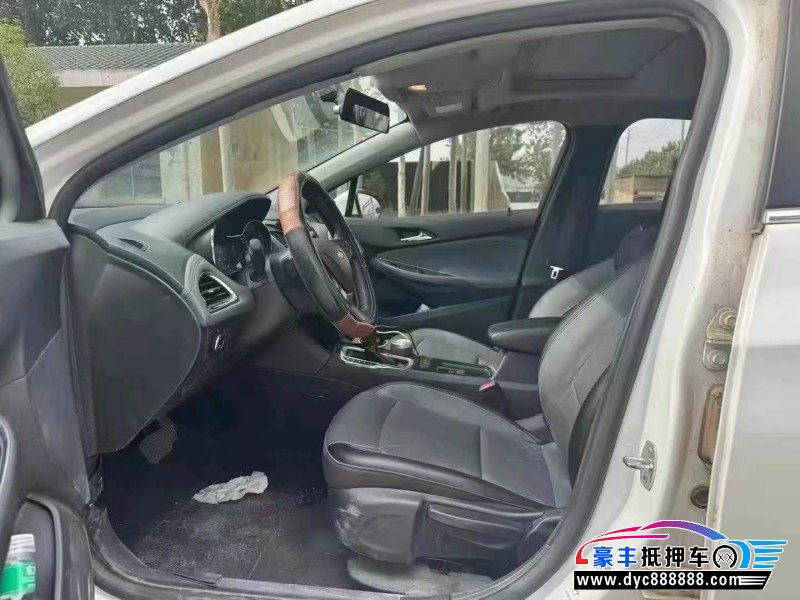 17年雪佛兰科鲁兹轿车抵押车出售