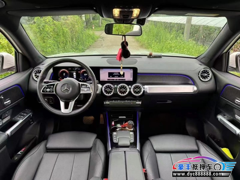 22年奔驰GLB轿车抵押车出售