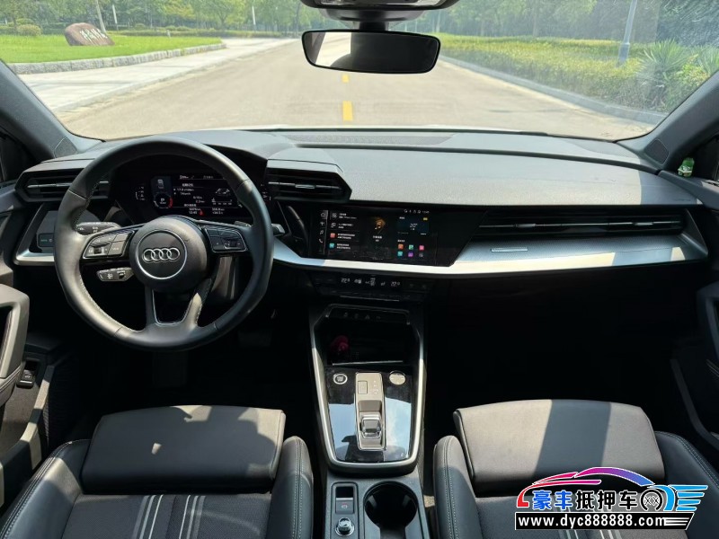 24年奥迪A3轿车抵押车出售