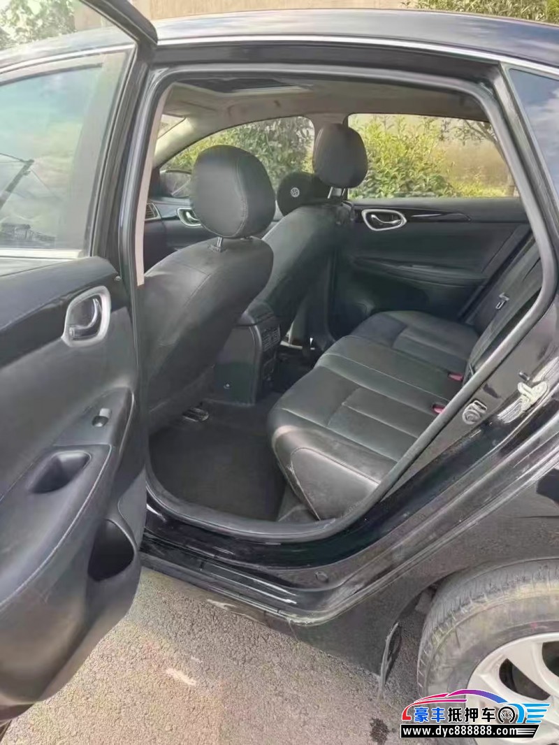 21年日产轩逸轿车抵押车出售