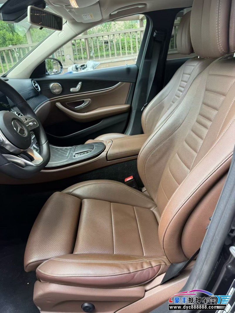 19年奔驰E轿车抵押车出售