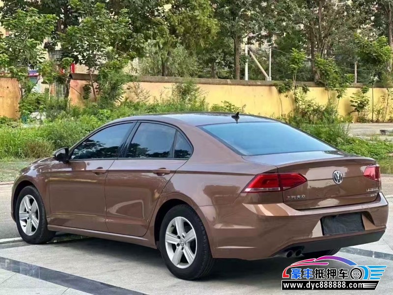 17年大众凌渡轿车抵押车出售