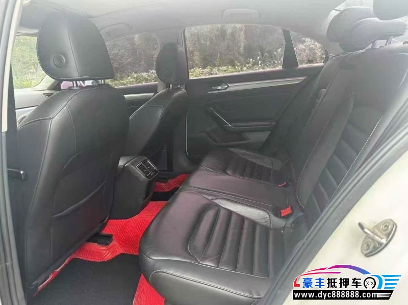 17年大众凌渡轿车抵押车出售