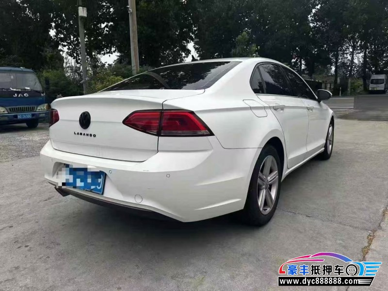 17年大众凌渡轿车抵押车出售