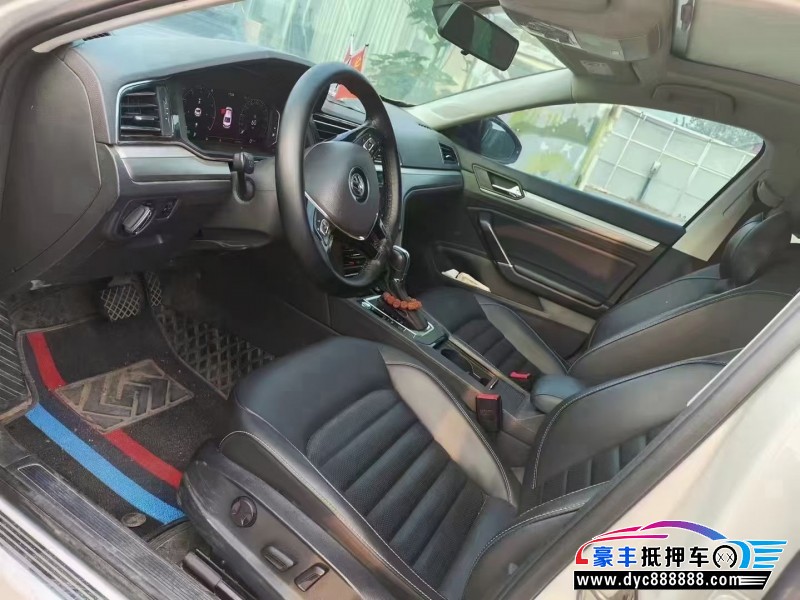 21年大众凌渡轿车抵押车出售