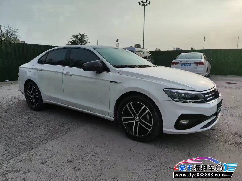 21年大众凌渡轿车抵押车出售