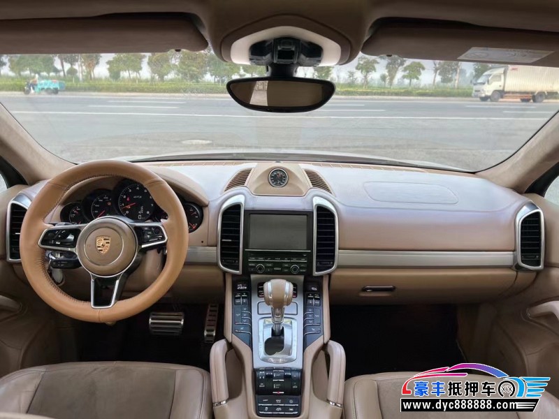 15年保时捷卡宴轿车抵押车出售