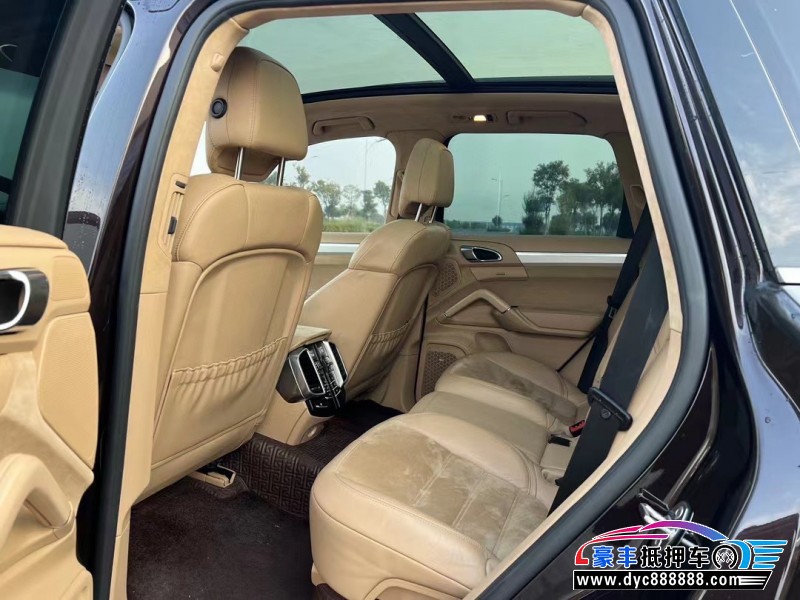 15年保时捷卡宴轿车抵押车出售