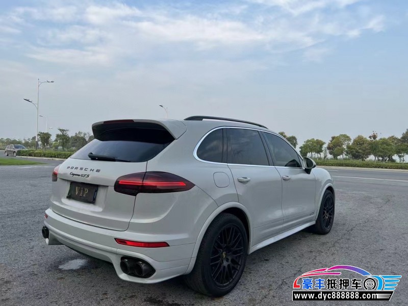 15年保时捷卡宴轿车抵押车出售