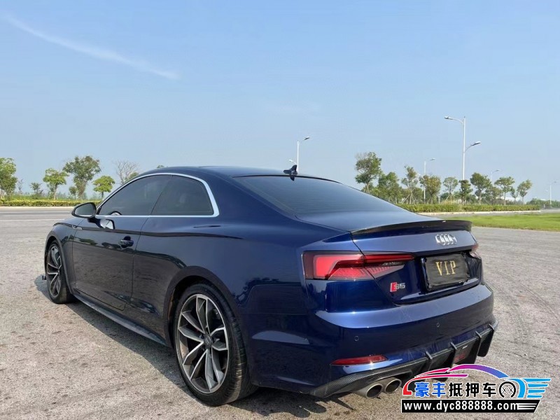 19年奥迪S5轿车抵押车出售
