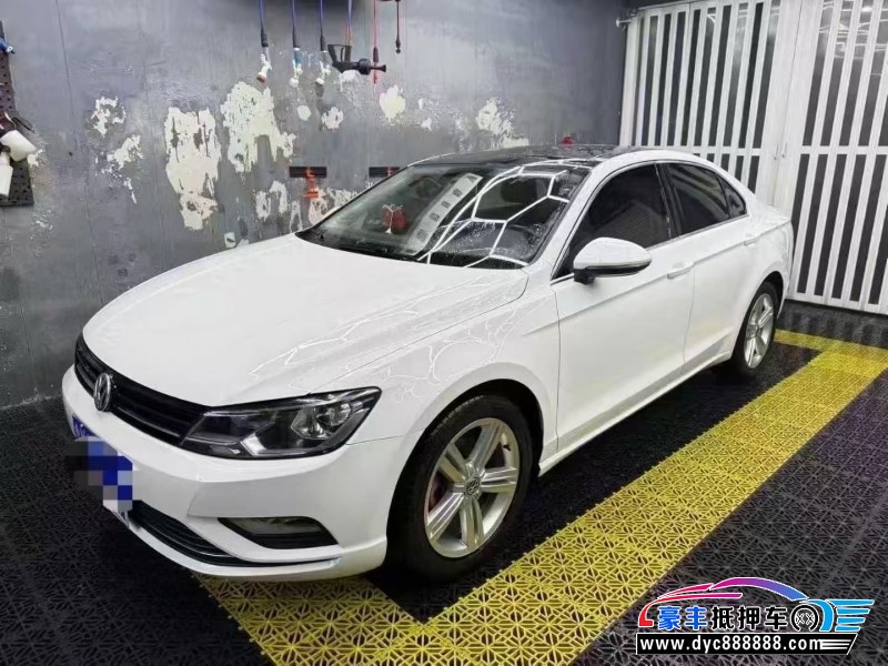 16年大众凌渡轿车抵押车出售