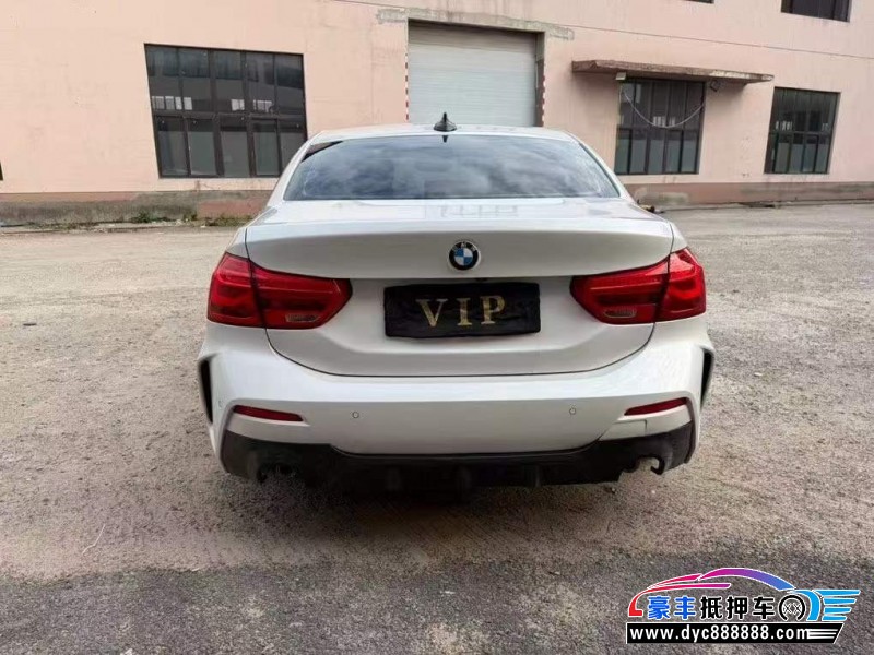 20年宝马1系轿车抵押车出售