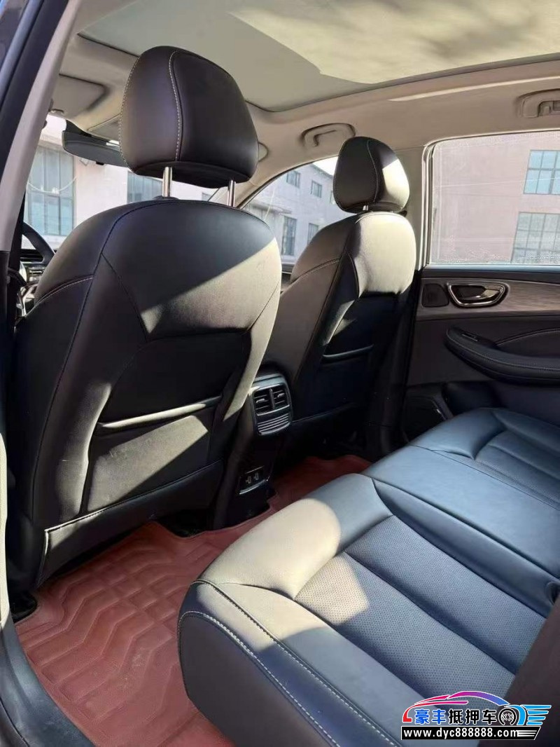 24年荣威RX5轿车抵押车出售