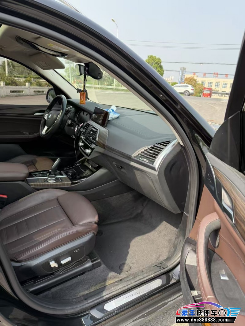 19年宝马X3SUV抵押车出售