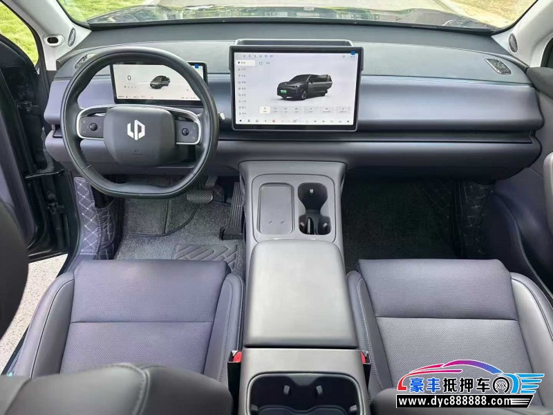 25年零跑C10轿车抵押车出售