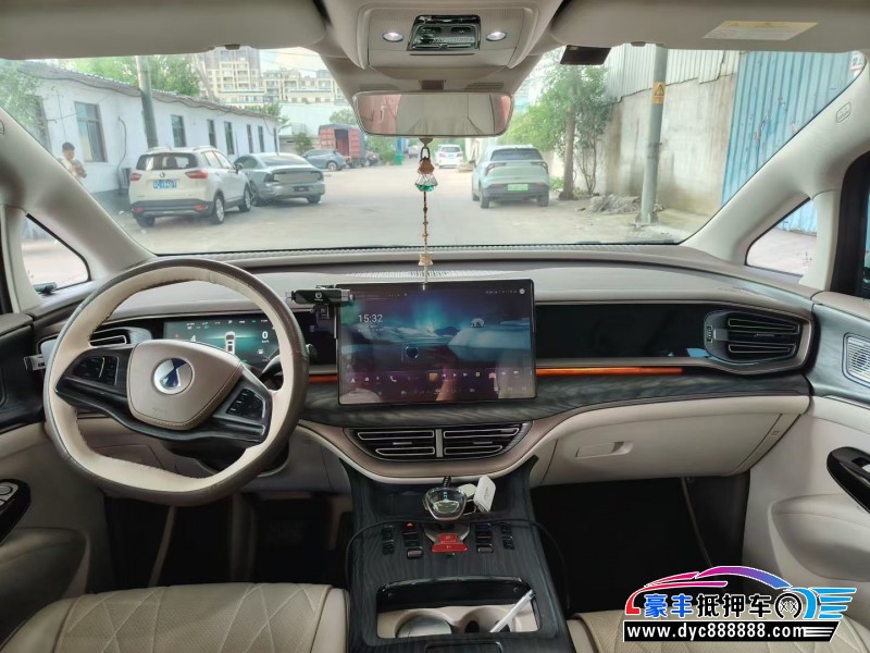 23年腾势D9MPV抵押车出售