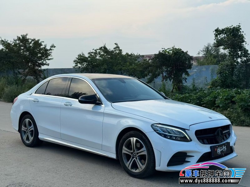 21年奔驰C轿车抵押车出售