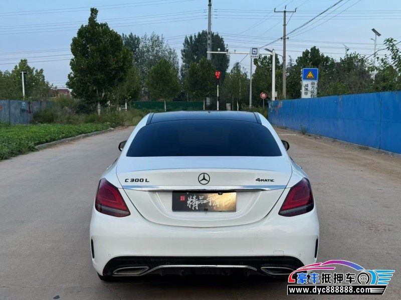 21年奔驰C轿车抵押车出售