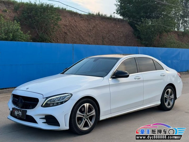 21年奔驰C轿车抵押车出售