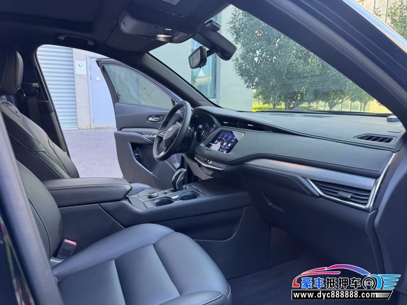 19年凯迪拉克XT4轿车抵押车出售