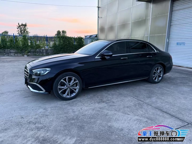 22年奔驰E轿车抵押车出售