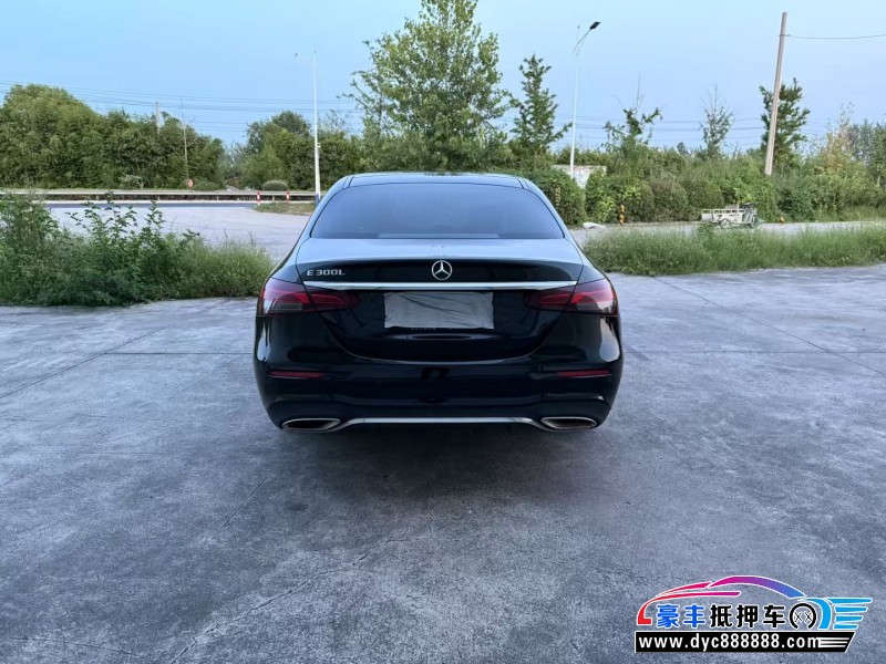 22年奔驰E轿车抵押车出售