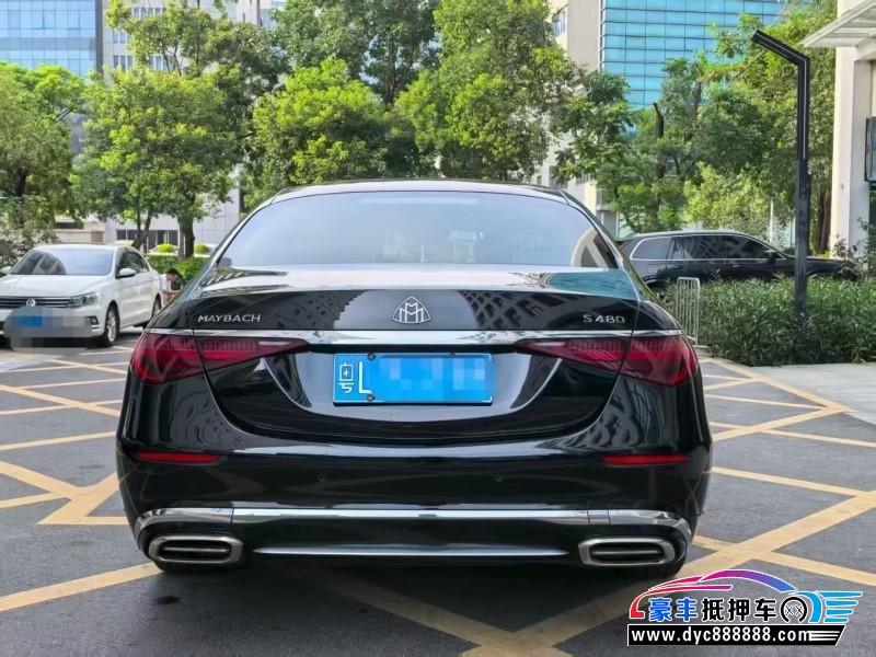22年奔驰迈巴赫S级轿车抵押车出售