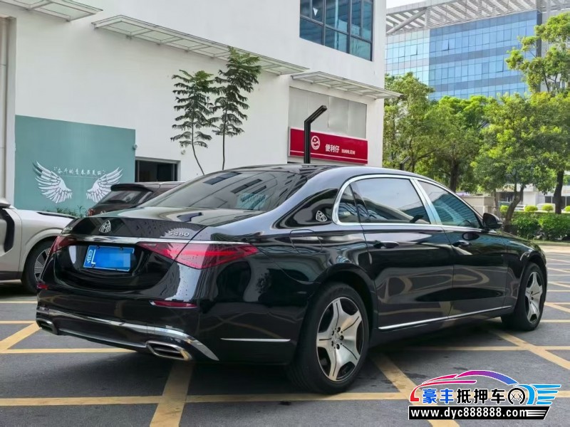 22年奔驰迈巴赫S级轿车抵押车出售