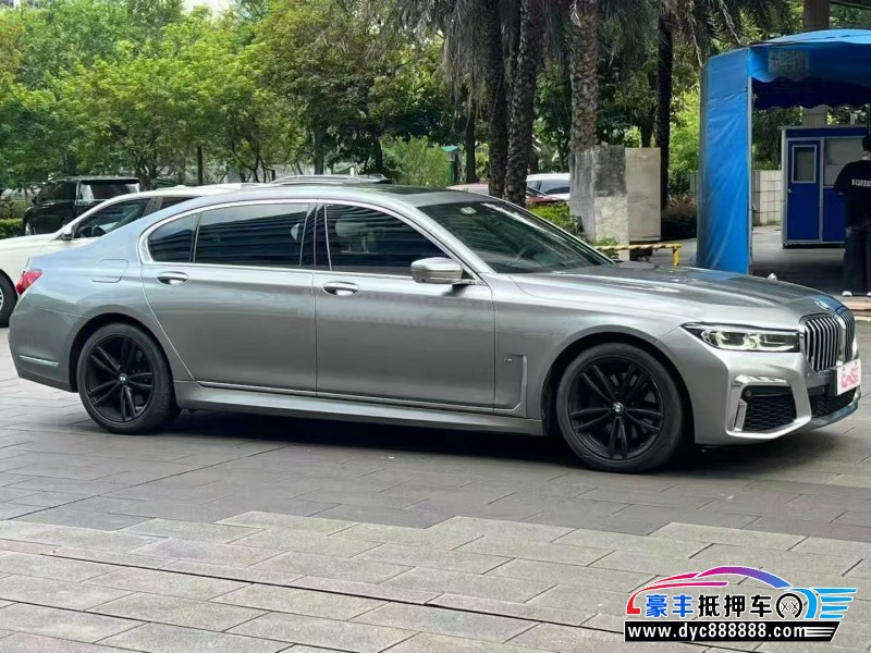21年宝马7系轿车抵押车出售