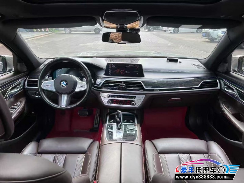 21年宝马7系轿车抵押车出售