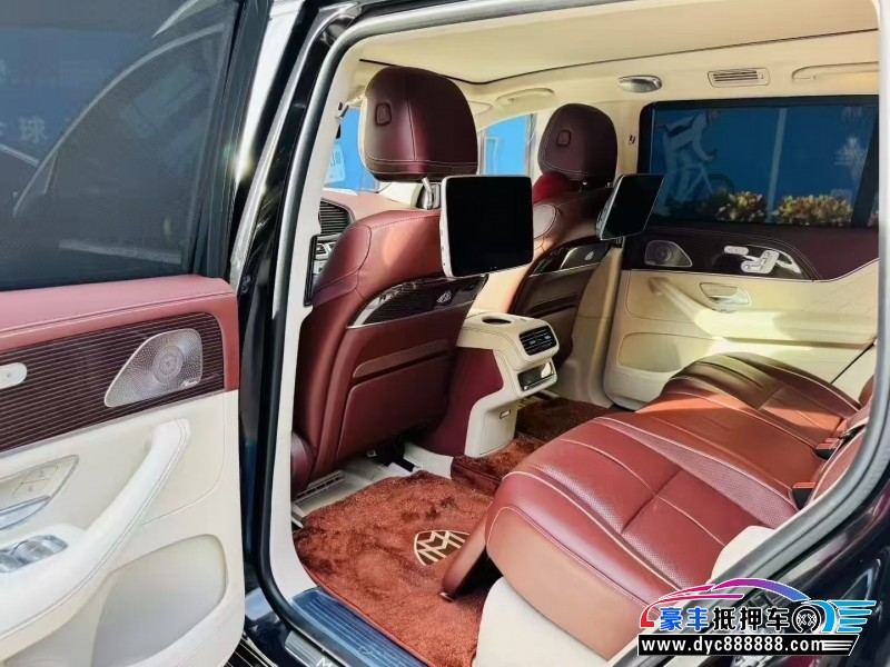 21年奔驰迈巴赫G级轿车抵押车出售