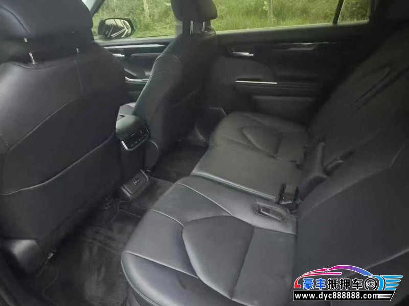 23年丰田汉兰达轿车抵押车出售