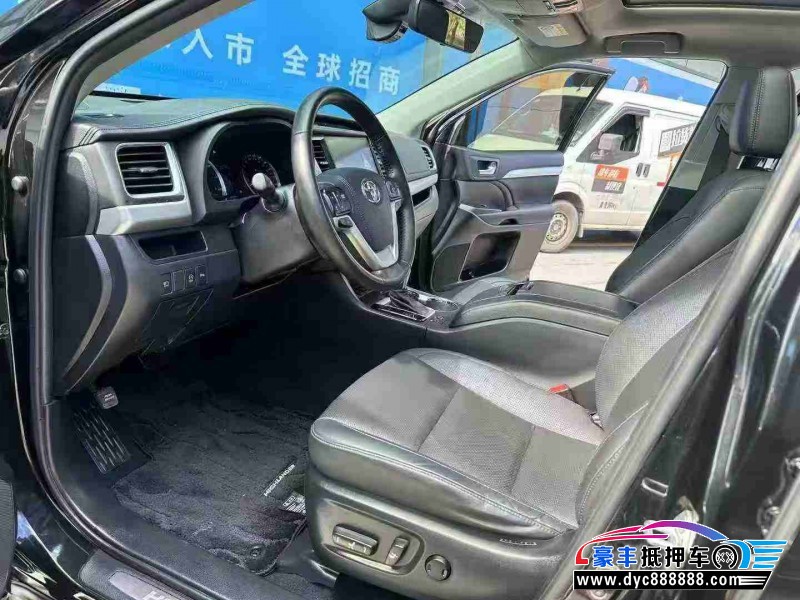 21年丰田汉兰达轿车抵押车出售