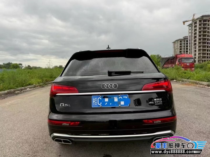 23年奥迪Q5轿车抵押车出售