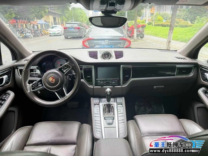 15年保时捷Macan迈凯轿车抵押车出售