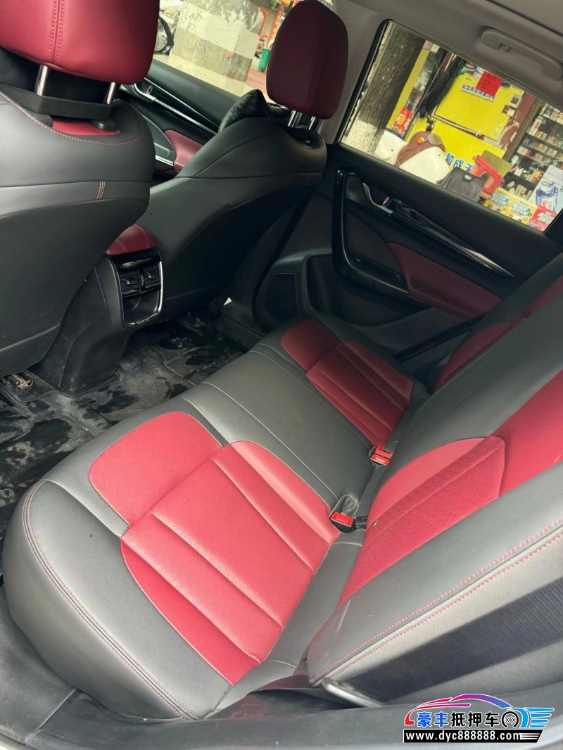 22年东风AX7轿车抵押车出售