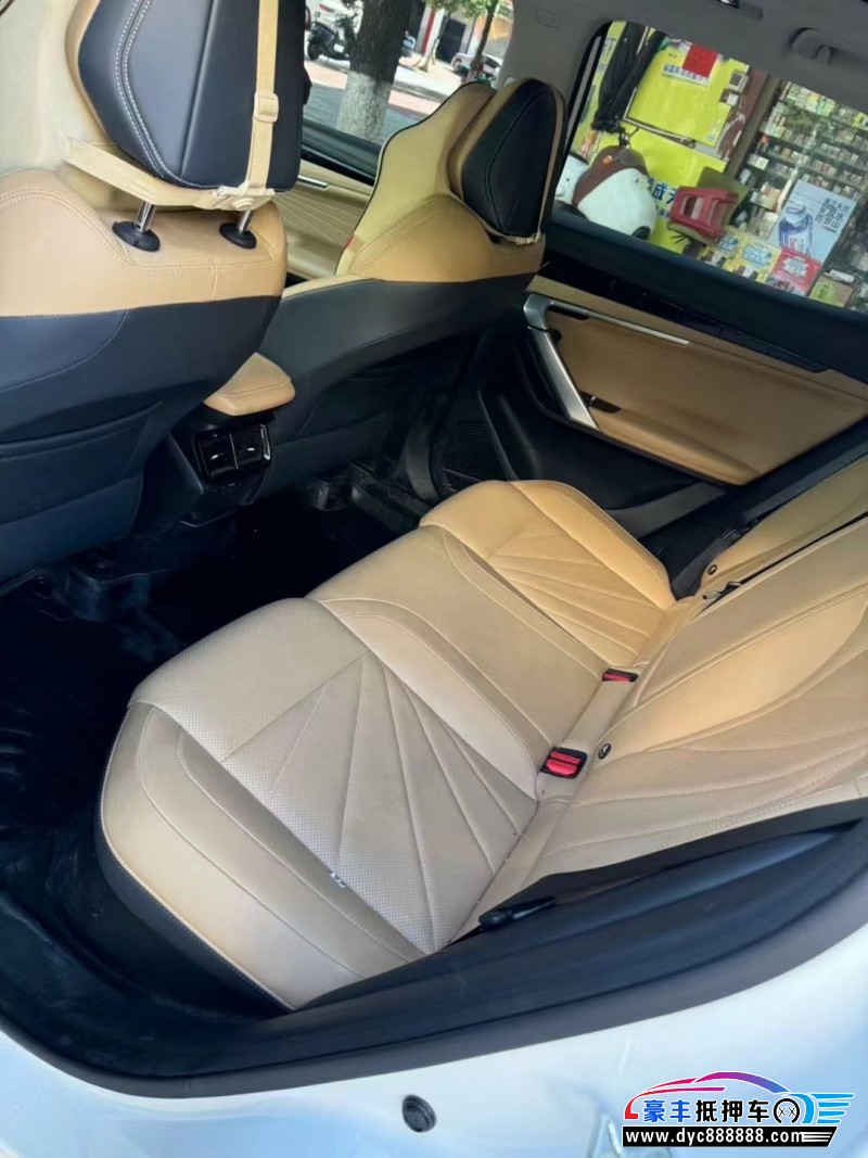 23年吉利博越轿车抵押车出售