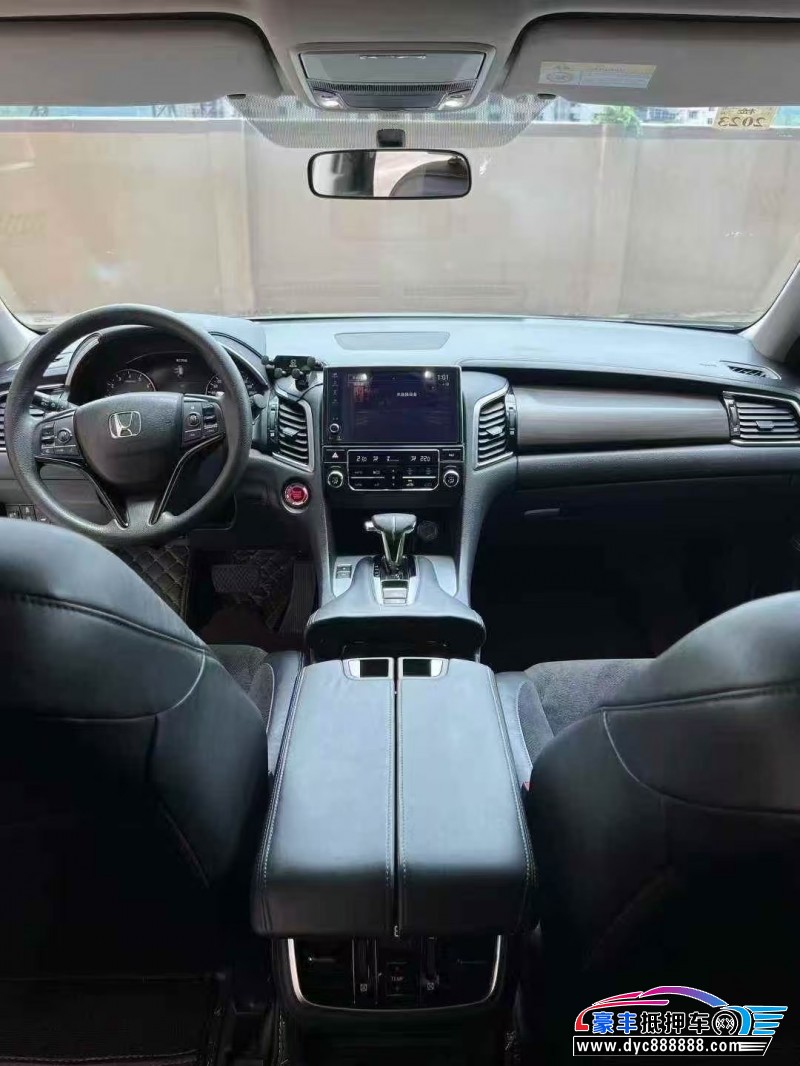 19年本田冠道轿车抵押车出售