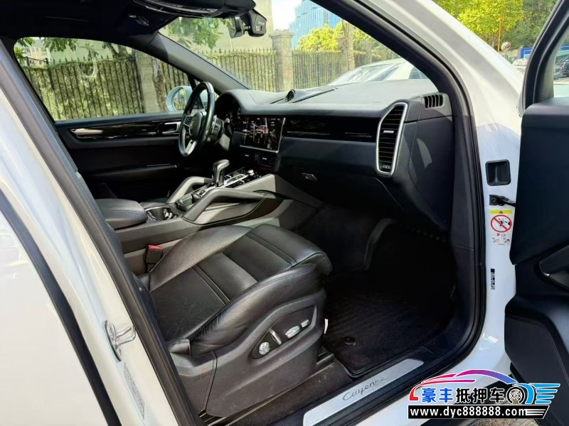 20年保时捷卡宴轿车抵押车出售