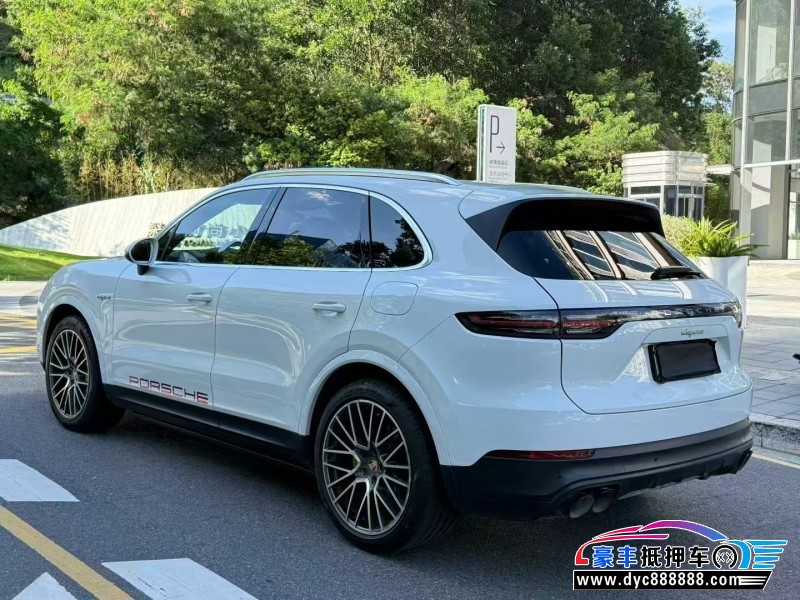 20年保时捷卡宴轿车抵押车出售