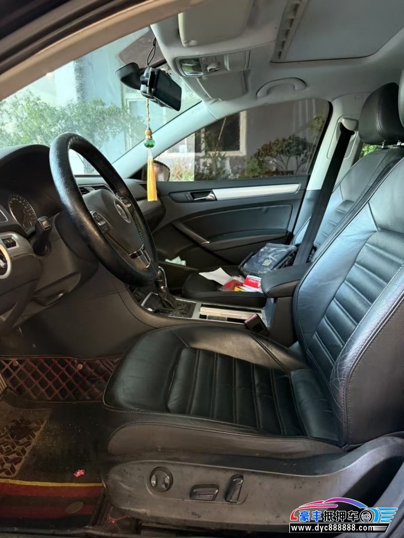 13年大众帕萨特轿车抵押车出售