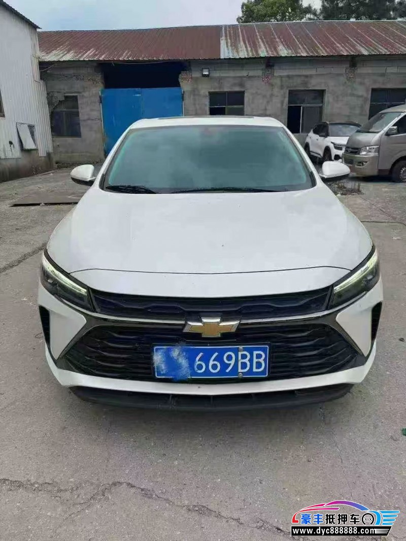 25年雪佛兰科鲁泽轿车抵押车出售